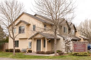 Roberts Court Townhomes entry sign